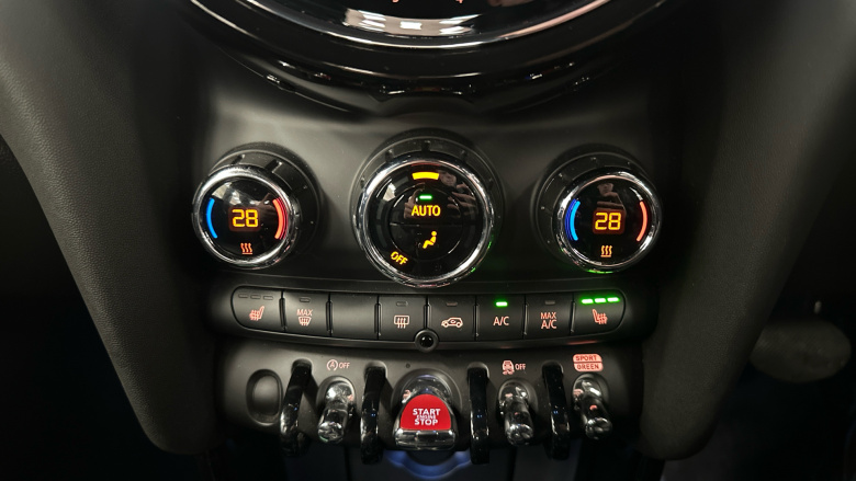 MINI Hatchback 2.0 Cooper S Exclusive 3dr Auto Petrol Hatchback